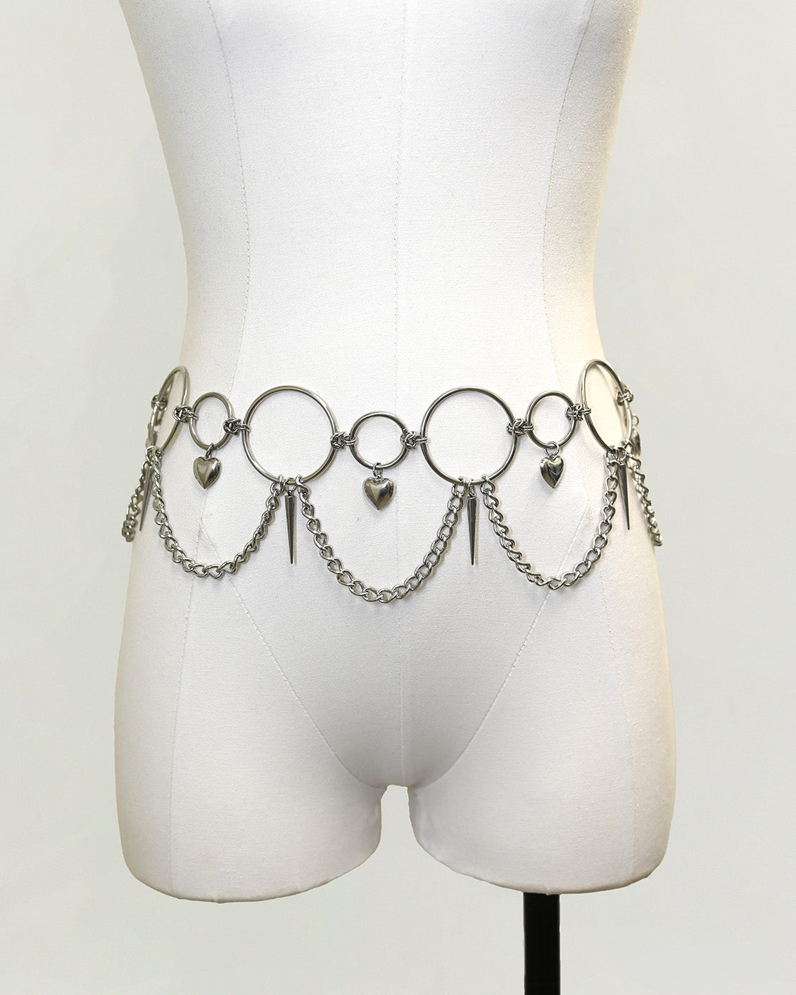 Plus-size rave waist chain belt with heart details by SUSPEX Rave Outfits, featuring a stylish accessory for festival outfits.