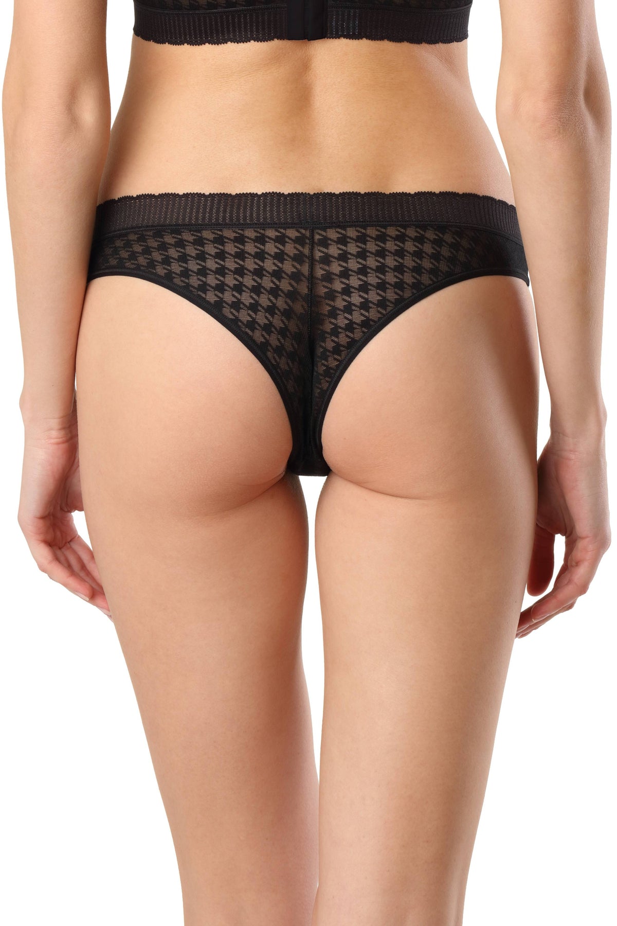 Women's Conte Couture shapewear panties in cameo color, seamless fit, designed for comfortable shaping and support.