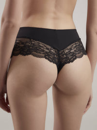 Women's almond-colored shapewear panties from Conte Etude by Lornea, designed for a smooth and comfortable fit.