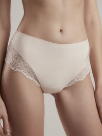 Women's almond-colored shapewear panties from Conte Etude by Lornea, designed for comfortable shaping and support.