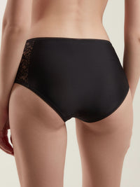 Black Conte Lyrique women's shapewear panties by Lornea featuring seamless design and comfortable fit.