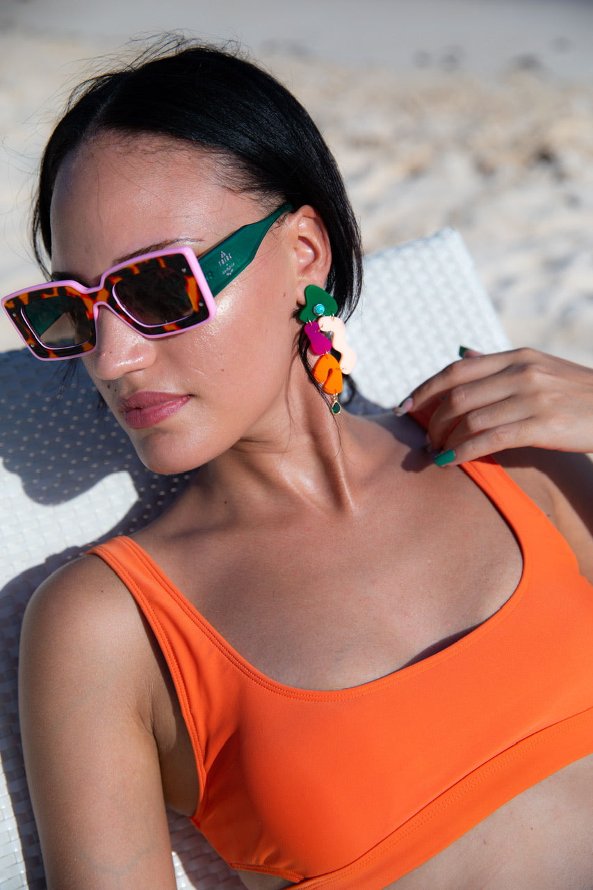 Tribeandtemple Deco sunglasses with round frames and tinted lenses, stylish eyewear for a trendy look.