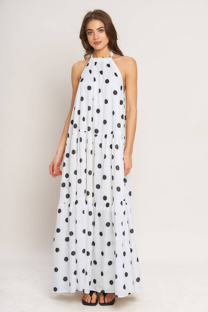 Voglio.us open back flowing dress with lightweight fabric and elegant design, perfect for summer or special occasions.