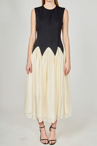 Contrast color midi dress from voglio.us featuring a stylish design with bold color blocking and a flattering fit.