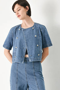 Voglio.us denim jacket with double button detail, stylish casual jacket made from durable denim fabric, front button closure, and classic design.