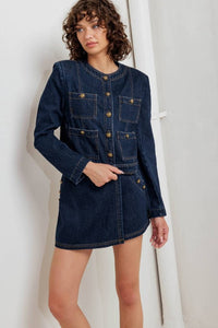 Voglio.us denim utility jacket with gold buttons, featuring a classic design and multiple pockets, shown on a model.