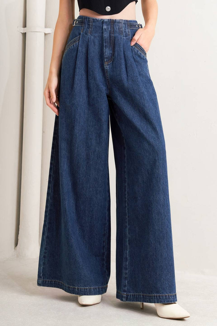 Voglio.us denim jeans with side buckle detail, slim fit, classic blue wash, featuring stylish side buckle accents.