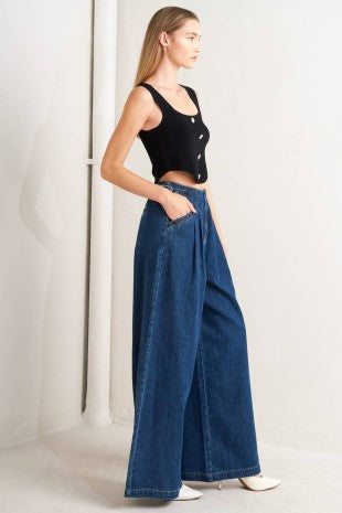 Voglio.us denim jeans with side buckle detail, slim fit style, featuring classic blue denim fabric and stylish design elements.