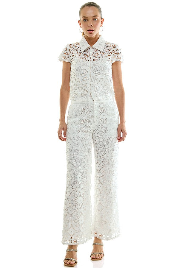 Voglio.us crochet lace shirt and pants set, featuring lightweight pants with intricate lace details and matching top.