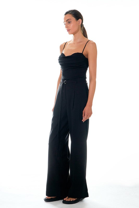 Voglio.us pleated wide pants with belt, stylish high-waisted trousers featuring pleats and a matching fabric belt.
