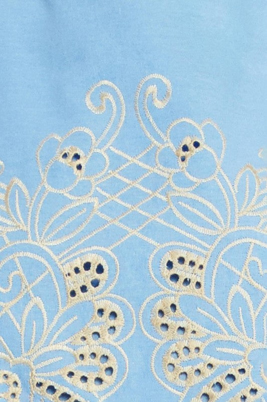 Voglio.us sleeveless blouse with embroidered scalloped hem, lightweight top featuring delicate embroidery and a feminine design.