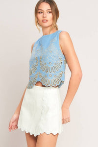 Voglio.us sleeveless blouse with embroidered scalloped hem, lightweight top featuring intricate embroidery and feminine design.