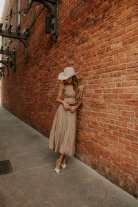 Western Vogue Boutique Barstow Women's Skirt Set, stylish top and skirt ensemble, casual Western-inspired fashion.