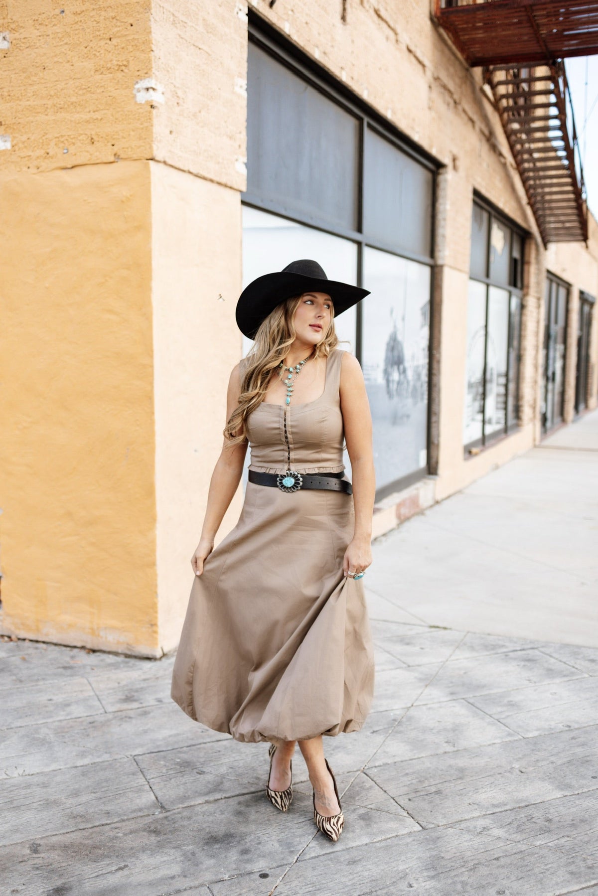 Western Vogue Boutique's Barstow Women's Skirt Set featuring a stylish top and matching skirt, displayed on a mannequin.