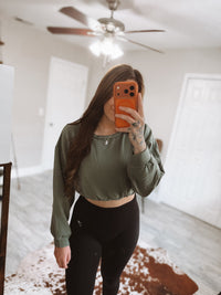 Wild Cactus Boutique Diana Snuggle women's crop top in small size, soft fabric with a stylish, casual design.