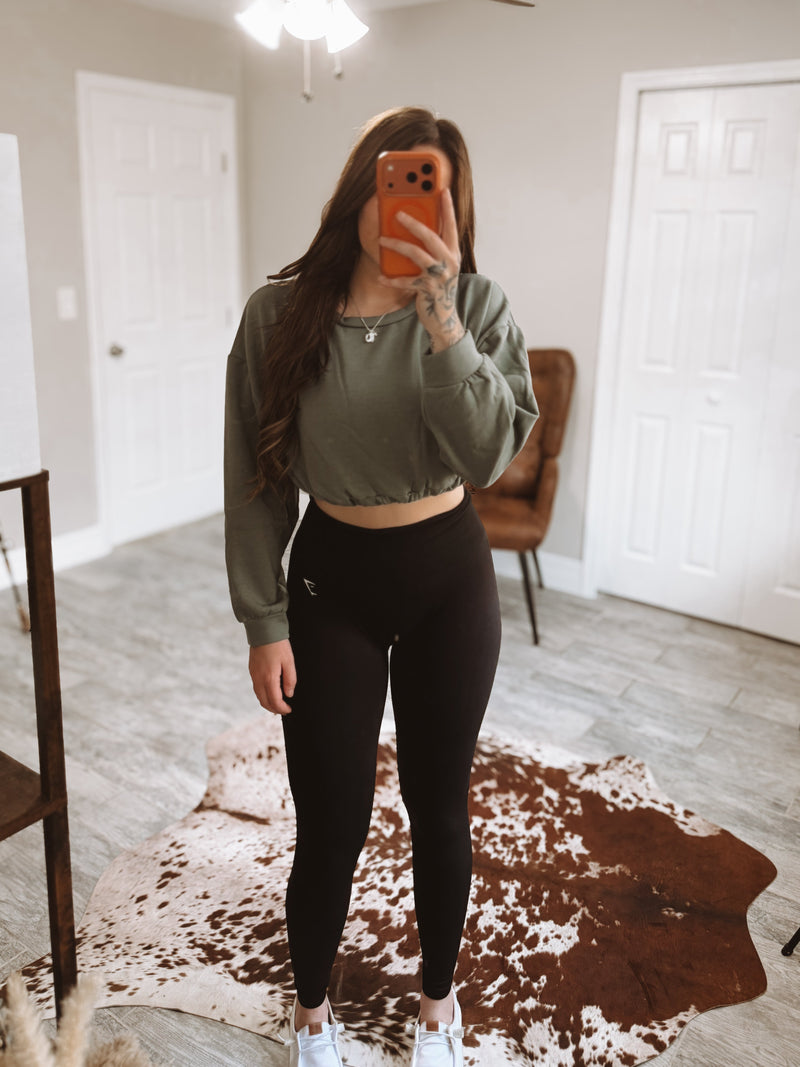 Wild Cactus Boutique Diana Snuggle women's crop top in small, soft fabric, featuring a stylish and comfortable crop design.